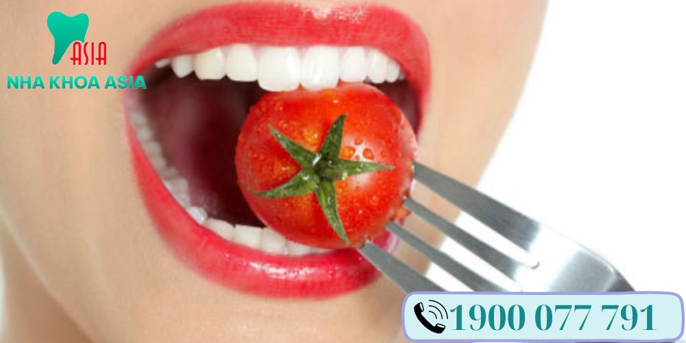 Những dưỡng chất trong cà chua giúp loại bỏ vi khuẩn và làm cho răng trắng sáng