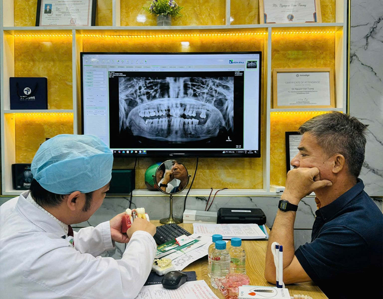 chăm sóc sức khỏe răng miệng miễn phí cho hội người cao tuổi