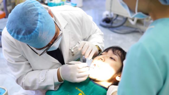 cách tẩy trắng răng giá rẻ