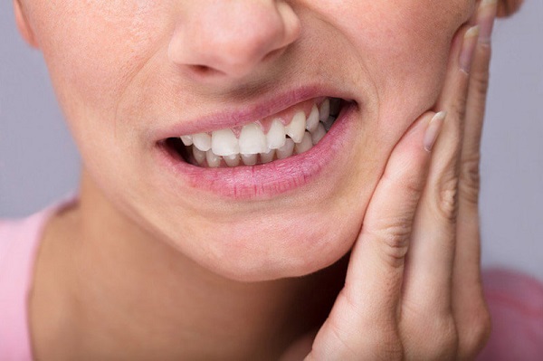 Các loại thuốc kháng viêm khác nhau có thể dùng trong việc điều trị viêm chân răng?
