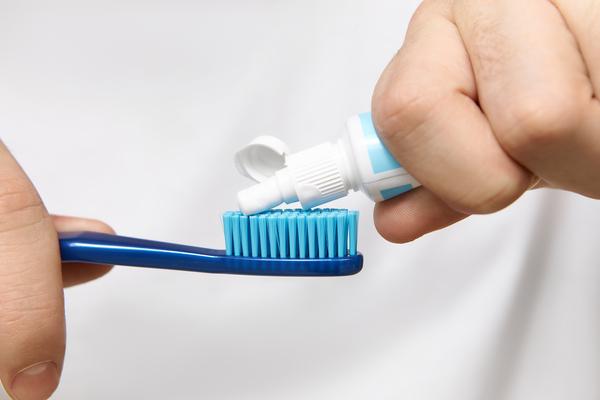 Làm thế nào để tránh tình trạng ê buốt răng sau khi bọc sứ?